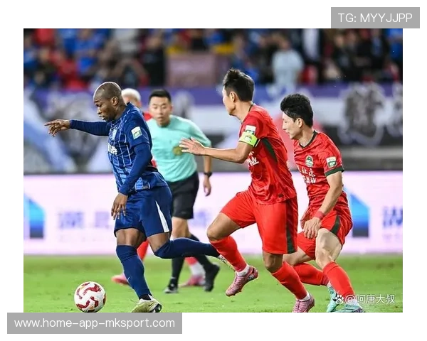 中超球队前场逼抢体系更成熟,推动联赛发展新局面 中超球队前场逼抢体系更成熟,推动联赛发展新局面